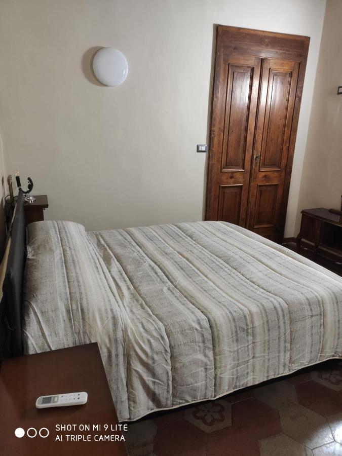 Zed-House Lägenhet Nizza Monferrato Exteriör bild